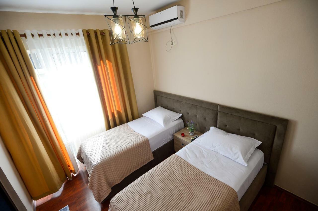 טיראנה Hotel Niku מראה חיצוני תמונה