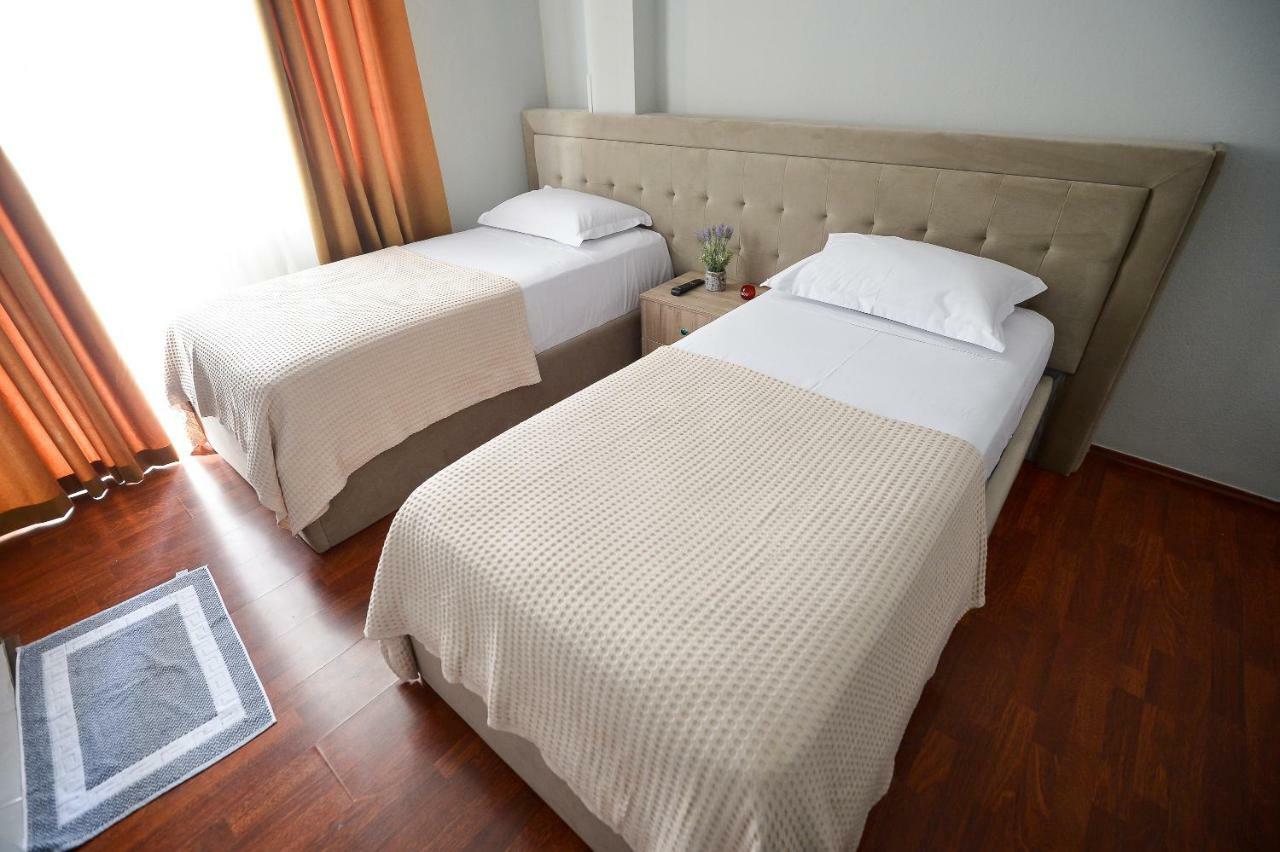 טיראנה Hotel Niku מראה חיצוני תמונה