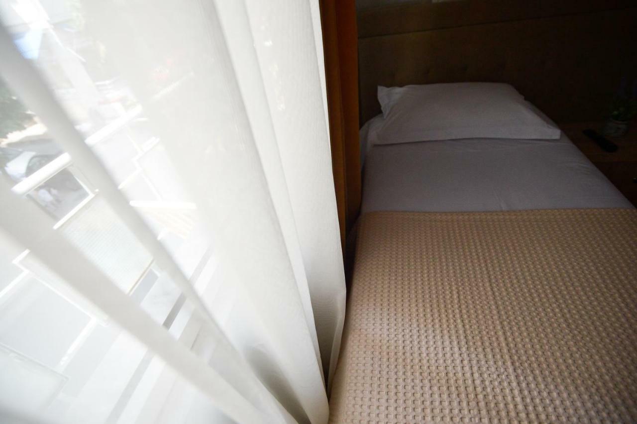 טיראנה Hotel Niku מראה חיצוני תמונה